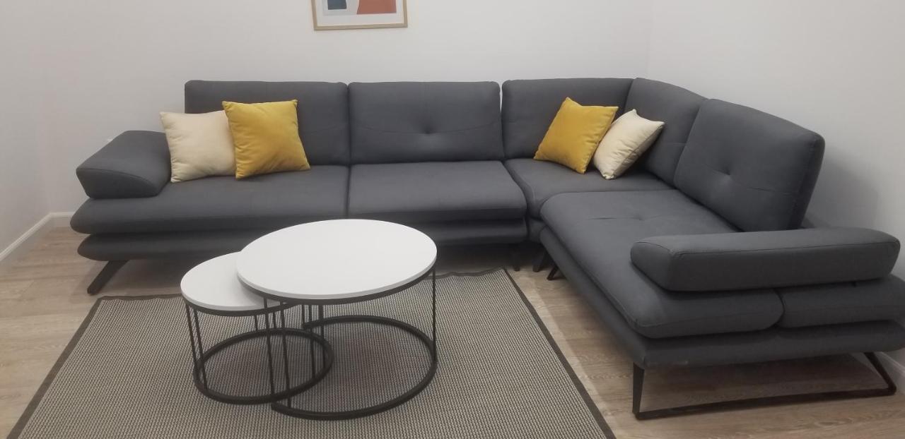טיראנה 2A Near Blloku Area Apartment מראה חיצוני תמונה