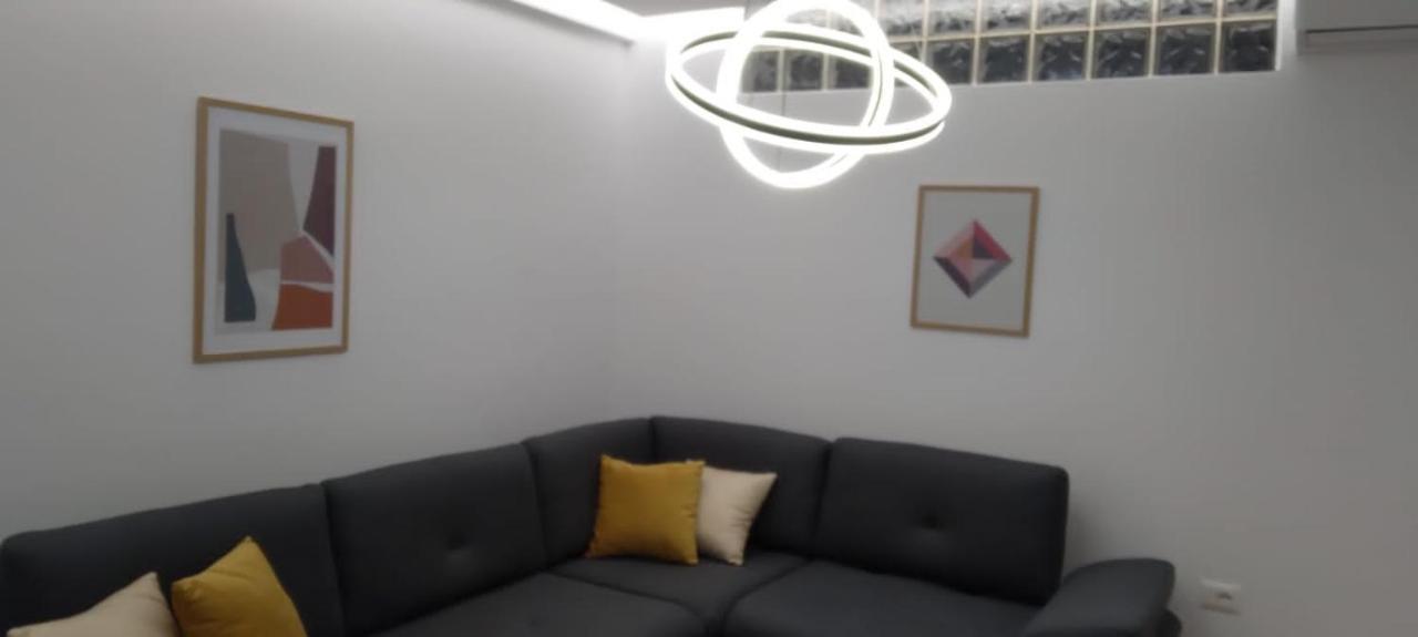 טיראנה 2A Near Blloku Area Apartment מראה חיצוני תמונה