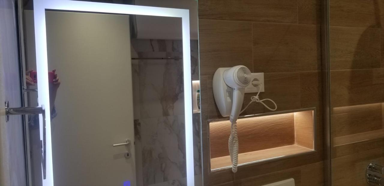 טיראנה 2A Near Blloku Area Apartment מראה חיצוני תמונה