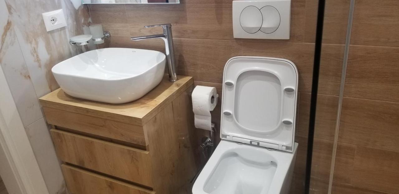 טיראנה 2A Near Blloku Area Apartment מראה חיצוני תמונה