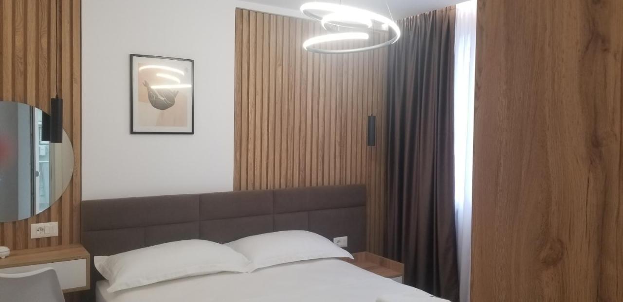 טיראנה 2A Near Blloku Area Apartment מראה חיצוני תמונה